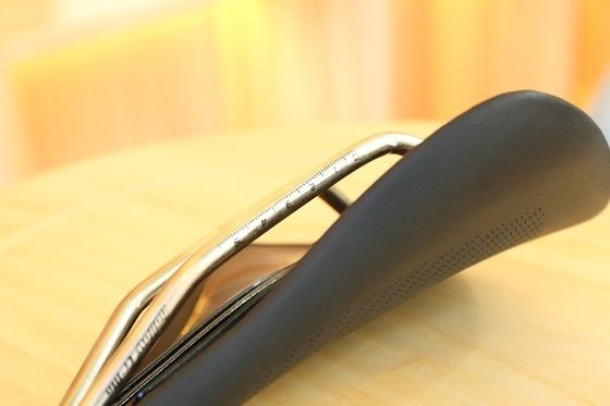 Lichtgewicht MTB/Road Bikes zadel voor alle seizoenen Voorste stoel Mat Zwart